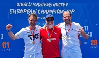 Bronzemedaillengewinner Phillip von Kap-herr mit den Berliner Mitstreitern Michael Kossel und Matthias Martens