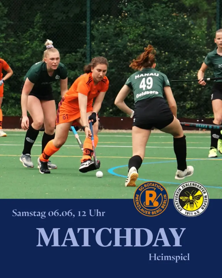 Matchday #16

🚨Letztes Heimspiel in der 2. Bundesliga🚨

Liebe Rotationistas! 
Wir spielen morgen (Samstag, 6. Juni) unser letztes Heimspiel in der 2. Bundesliga gegen die Zehlendorfer Wespen. Für dieses Berliner Derby sind wir top motiviert und wollen uns die 3 Punkte holen, aber dafür brauchen wir euren Support! Also lasst euch diese letzte Chance auf Bundesliga-Hockey nicht entgehen, nehmt eure Kinder, Freunde und Großeltern mit und kommt uns anfeuern! 
Rolle Rolle 📢💙🧡
Eure 1. Damen 

📅 Samstag 6. Juni, 12:00
📍Storkower