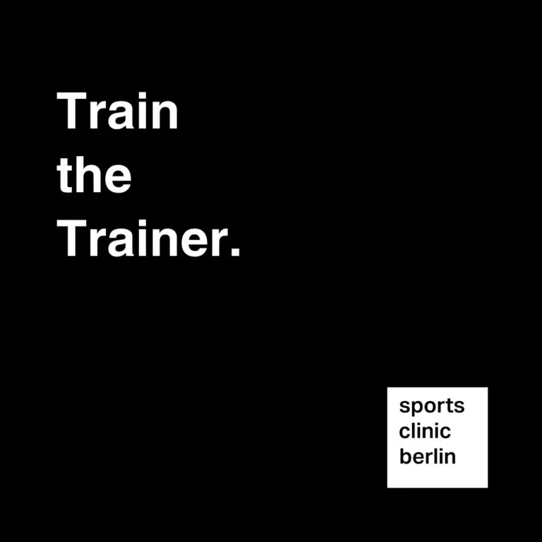 Volles Haus bei der Premiere von „Train the Trainer“.

Gestern ist unsere neue Veranstaltungsreihe für Trainer:innen und Betreuer:innen unserer Kooperationsvereine erfolgreich gestartet – mit dem Schwerpunkt muskuläre Verletzungen.

Neben medizinischem Hintergrundwissen zu Entstehung, Prävention und Belastungssteuerung gab es praxisnahe Impulse für den Trainingsalltag:
▪️effektive Warm-up-Routinen – bereits im Jugendalter
▪️sinnvolle Präventionsstrategien
▪️die Rolle der Ernährung in Regeneration und Verletzungsprophylaxe

Gemeinsam mit unseren Partnern von discus_physiotherapie sowie unserer Ernährungsberaterin daily_vital_life haben wir wertvolle Einblicke und konkrete Handlungsempfehlungen vermittelt.

Vielen Dank für das große Interesse und den offenen Austausch.
Wir freuen uns schon auf die nächste Ausgabe von „Train the Trainer“!

rotationhockey 
berliner_hockeyclub 
blaugoldsteglitz 
psu.04 
albajugend 
tc1899bw 

#combeackisourfavouritesport
#trainthetrainer
#prävention
#sportmedizin